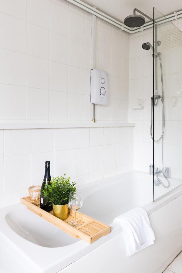 Levi Suite By Koya Homes - 3-Bedroom Home, Downtown Cardiff, Free Parking Buitenkant foto