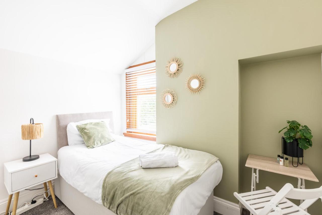 Levi Suite By Koya Homes - 3-Bedroom Home, Downtown Cardiff, Free Parking Buitenkant foto