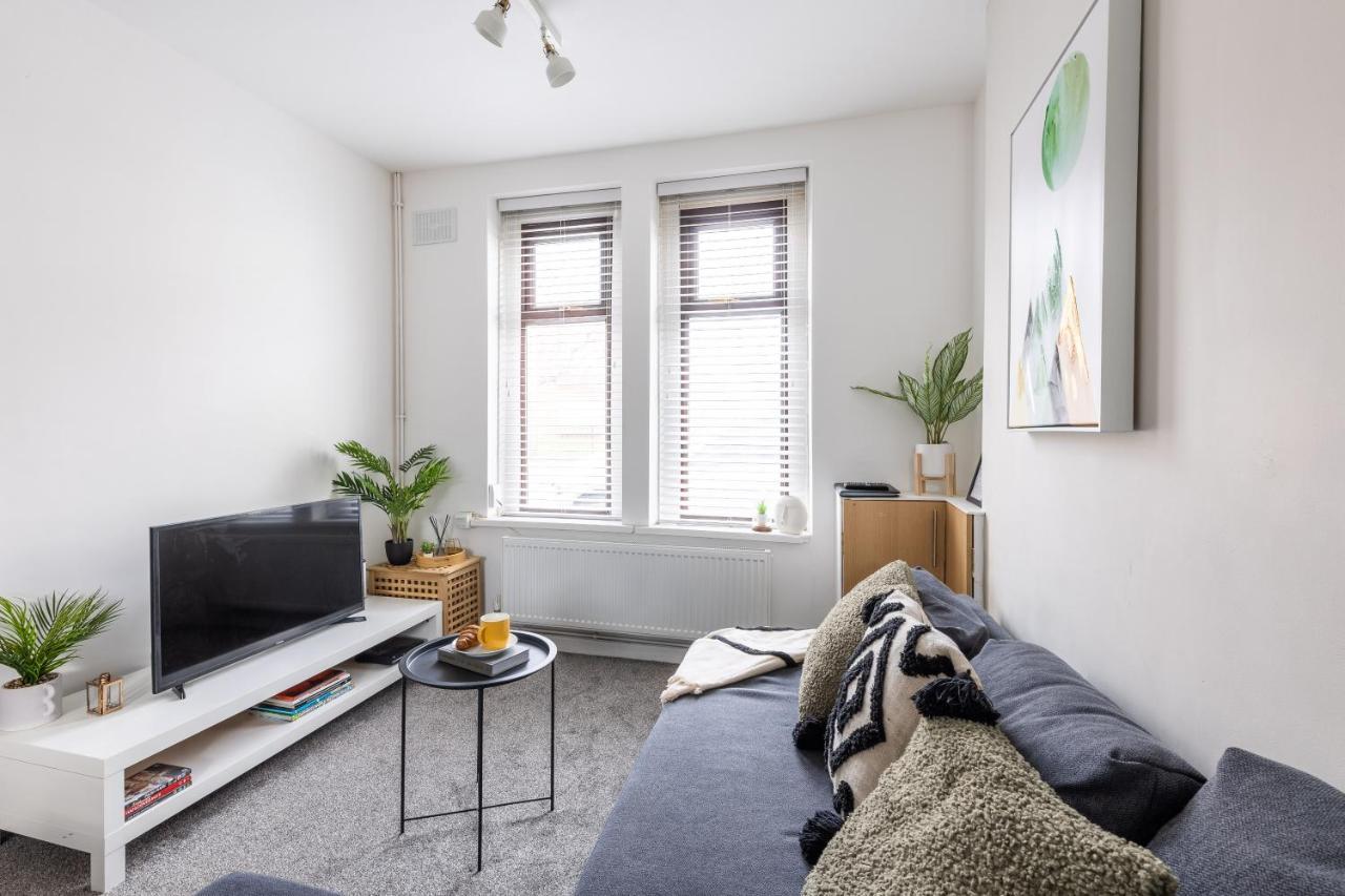 Levi Suite By Koya Homes - 3-Bedroom Home, Downtown Cardiff, Free Parking Buitenkant foto