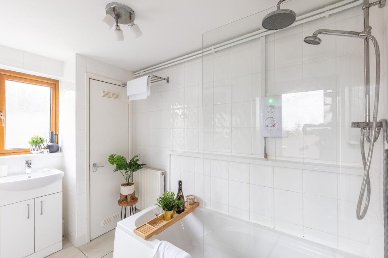 Levi Suite By Koya Homes - 3-Bedroom Home, Downtown Cardiff, Free Parking Buitenkant foto