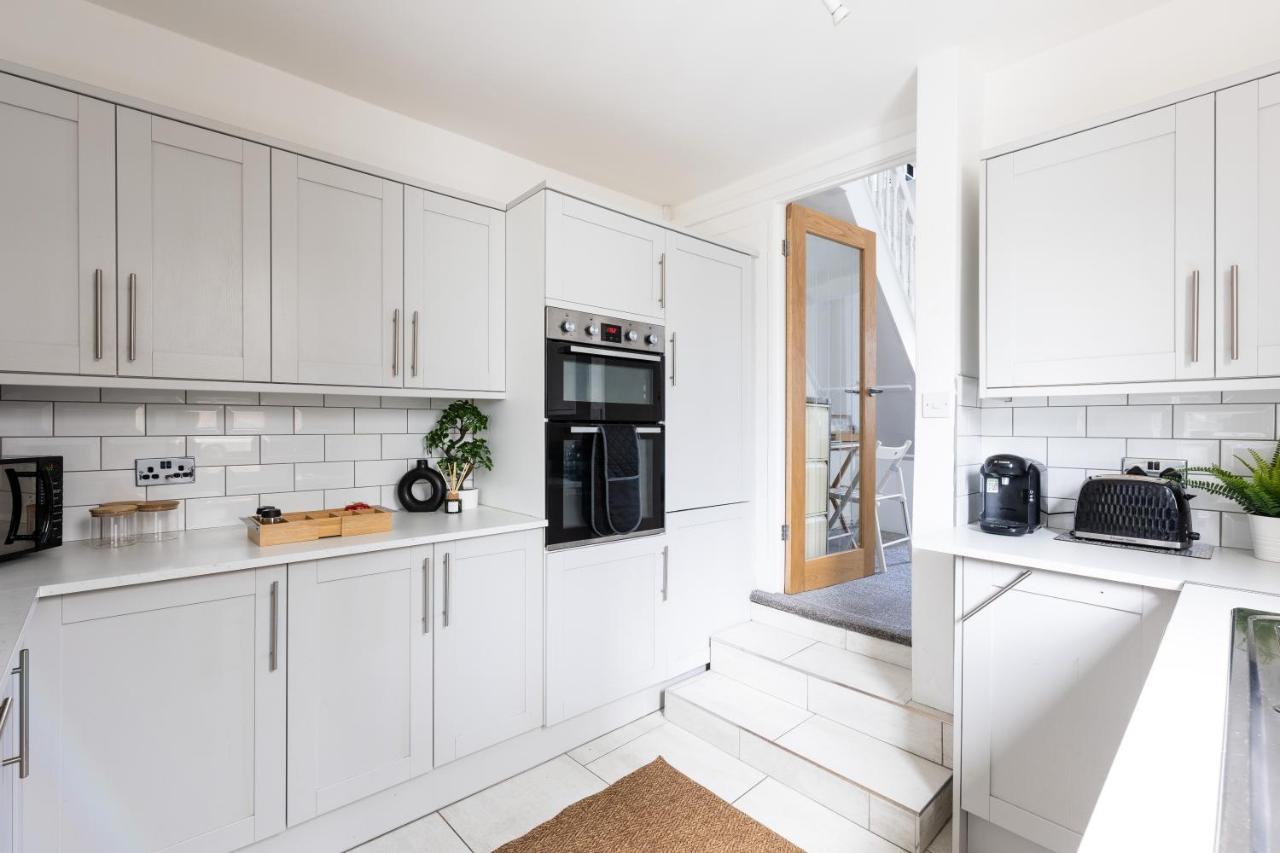 Levi Suite By Koya Homes - 3-Bedroom Home, Downtown Cardiff, Free Parking Buitenkant foto